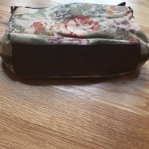 Fossil floral purse - Picture 4 of 8